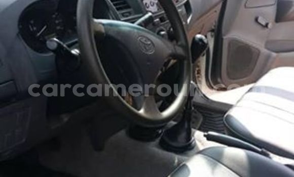 Acheter Import Voiture Toyota Hilux Blanc à Yaoundé, Central Cameroon Acheter Import Voiture Toyota Hilux Blanc à Yaoundé, Central Cameroon