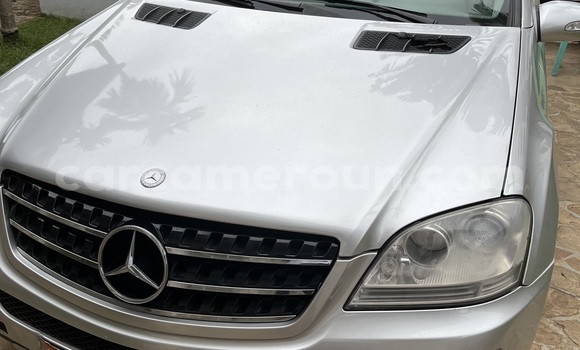 Acheter Occasion Voiture Mercedes‒Benz ML–Class Gris à Kribi, South Cameroon Acheter Occasion Voiture Mercedes‒Benz ML–Class Gris à Kribi, South Cameroon