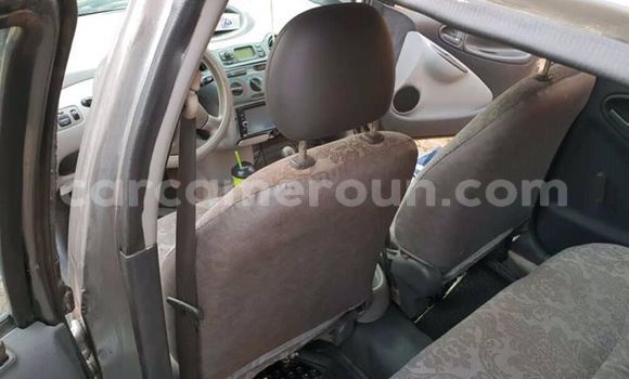 Acheter Import Voiture Toyota Yaris Gris à Yaoundé, Central Cameroon Acheter Import Voiture Toyota Yaris Gris à Yaoundé, Central Cameroon