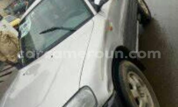 Sayi Imported Toyota RAV4 Azurfa Mota in Yaounde a Babban Kamaru Sayi Imported Toyota RAV4 Azurfa Mota in Yaounde a Babban Kamaru