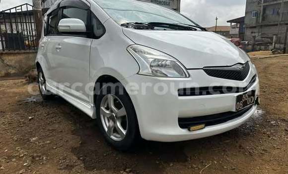 Sayi Na hannu Toyota Ractis Sauran Mota in Yaounde a Babban Kamaru Sayi Na hannu Toyota Ractis Sauran Mota in Yaounde a Babban Kamaru