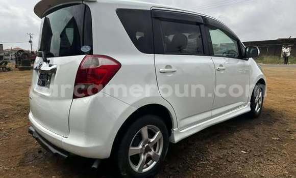 Sayi Na hannu Toyota Ractis Sauran Mota in Yaounde a Babban Kamaru Sayi Na hannu Toyota Ractis Sauran Mota in Yaounde a Babban Kamaru