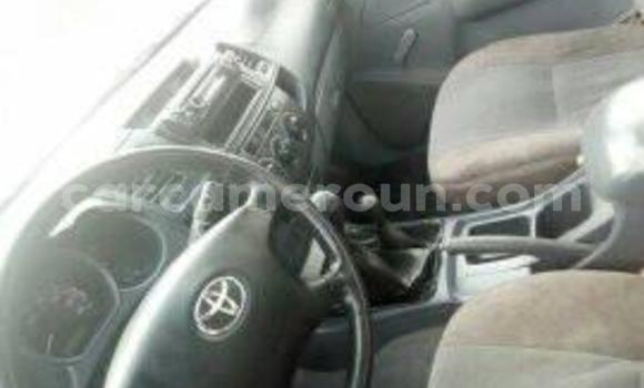 Sayi Imported Toyota Hilux White Mota in Yaounde a Babban Kamaru Sayi Imported Toyota Hilux White Mota in Yaounde a Babban Kamaru