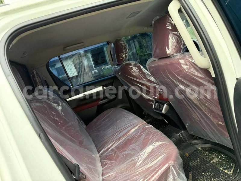 Big with watermark toyota hilux central cameroon yaounde 20709