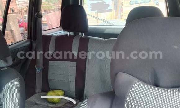 Sayi Na hannu Toyota RAV4 Sauran Mota in Yaounde a Babban Kamaru Sayi Na hannu Toyota RAV4 Sauran Mota in Yaounde a Babban Kamaru