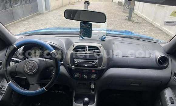 Sayi Na hannu Toyota RAV4 Sauran Mota in Douala a Ƙasar Kamaru Sayi Na hannu Toyota RAV4 Sauran Mota in Douala a Ƙasar Kamaru