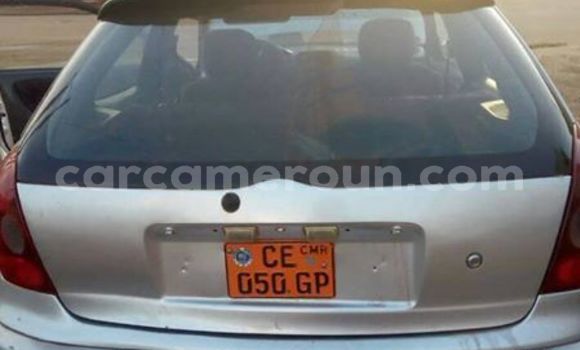 Sayi Imported Toyota Corolla Azurfa Mota in Yaounde a Babban Kamaru Sayi Imported Toyota Corolla Azurfa Mota in Yaounde a Babban Kamaru