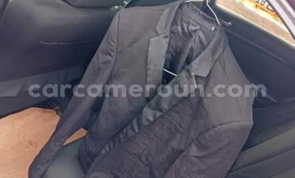 Sayi Na hannu Toyota Corolla Sauran Mota in Yaounde a Babban Kamaru Sayi Na hannu Toyota Corolla Sauran Mota in Yaounde a Babban Kamaru