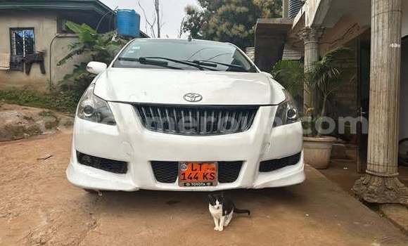 Sayi Na hannu Toyota Blade Sauran Mota in Yaounde a Babban Kamaru