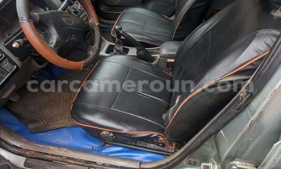 Acheter Occasion Voiture Toyota Avensis Gris à Yaoundé, Central Cameroon Acheter Occasion Voiture Toyota Avensis Gris à Yaoundé, Central Cameroon
