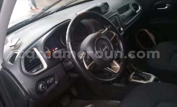 Sayi Na hannu Jeep Renegade Black Mota in Yaounde a Babban Kamaru Sayi Na hannu Jeep Renegade Black Mota in Yaounde a Babban Kamaru