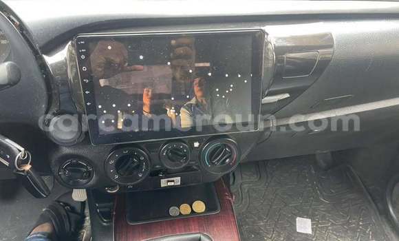 Acheter Occasion Voiture Toyota Hiluxe VIGO Gris à Yaoundé, Central Cameroon Acheter Occasion Voiture Toyota Hiluxe VIGO Gris à Yaoundé, Central Cameroon