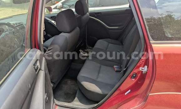 Sayi Na hannu Pontiac Vibe Red Mota in Yaounde a Babban Kamaru Sayi Na hannu Pontiac Vibe Red Mota in Yaounde a Babban Kamaru