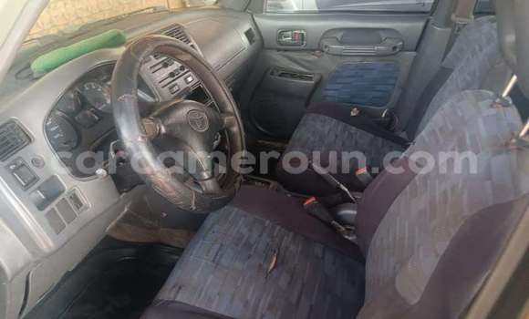 Acheter Occasion Voiture Toyota RAV4 Gris à Yaoundé, Central Cameroon Acheter Occasion Voiture Toyota RAV4 Gris à Yaoundé, Central Cameroon