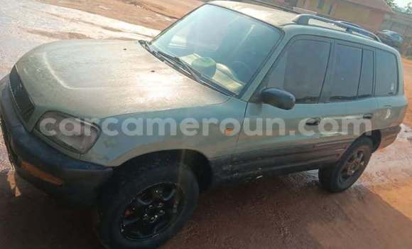 Acheter Occasion Voiture Toyota RAV4 Gris à Yaoundé, Central Cameroon Acheter Occasion Voiture Toyota RAV4 Gris à Yaoundé, Central Cameroon