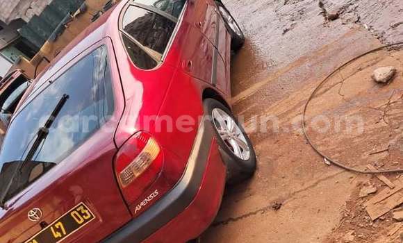 Acheter Occasion Voiture Toyota Avensis Rouge à Yaoundé, Central Cameroon Acheter Occasion Voiture Toyota Avensis Rouge à Yaoundé, Central Cameroon