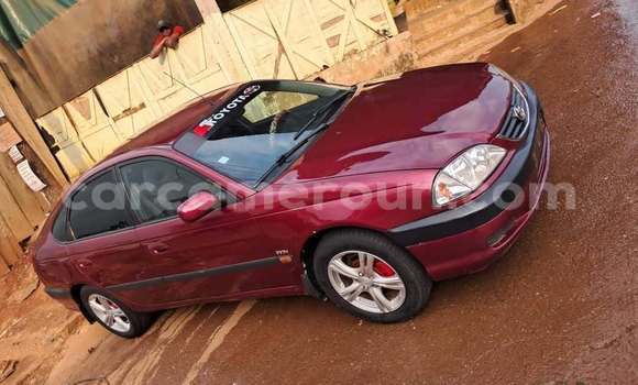 Acheter Occasion Voiture Toyota Avensis Rouge à Yaoundé, Central Cameroon Acheter Occasion Voiture Toyota Avensis Rouge à Yaoundé, Central Cameroon