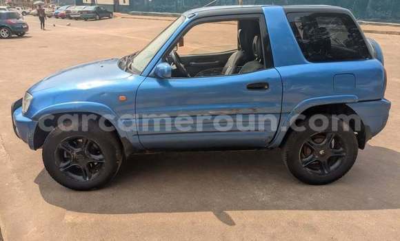 Acheter Occasion Voiture Toyota RAV4 Bleu à Yaoundé, Central Cameroon Acheter Occasion Voiture Toyota RAV4 Bleu à Yaoundé, Central Cameroon