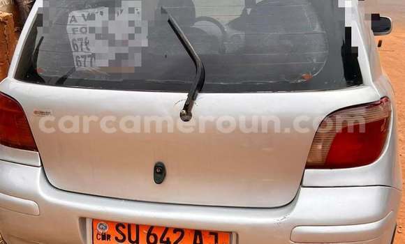 Acheter Occasion Voiture Toyota Yaris Gris à Yaoundé, Central Cameroon Acheter Occasion Voiture Toyota Yaris Gris à Yaoundé, Central Cameroon