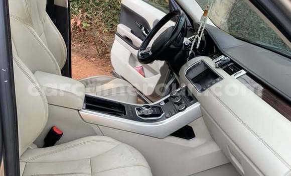 Acheter Occasion Voiture Range Rover Evoque Gris à Yaoundé, Central Cameroon Acheter Occasion Voiture Range Rover Evoque Gris à Yaoundé, Central Cameroon