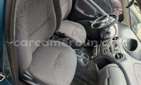 Acheter Occasion Voiture Toyota Yaris Bleu à Yaoundé, Central Cameroon Acheter Occasion Voiture Toyota Yaris Bleu à Yaoundé, Central Cameroon