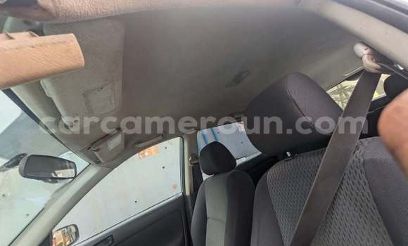 Sayi Na hannu Toyota Matrix Azurfa Mota in Yaounde a Babban Kamaru Sayi Na hannu Toyota Matrix Azurfa Mota in Yaounde a Babban Kamaru