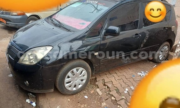 Sayi Na hannu Toyota Corolla Black Mota in Yaounde a Babban Kamaru