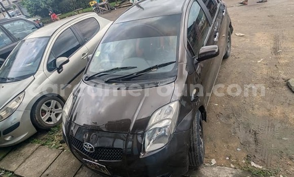 Acheter Occasion Voiture Toyota Yaris Noir à Yaoundé, Central Cameroon Acheter Occasion Voiture Toyota Yaris Noir à Yaoundé, Central Cameroon