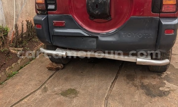 Acheter Occasion Voiture Toyota RAV4 Rouge à Yaoundé, Central Cameroon Acheter Occasion Voiture Toyota RAV4 Rouge à Yaoundé, Central Cameroon