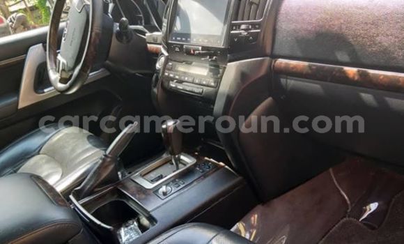 Buy Import Toyota Land Cruiser Black Car in Yaounde in Central Cameroon Buy Import Toyota Land Cruiser Black Car in Yaounde in Central Cameroon