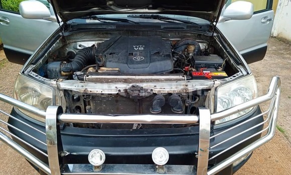 Acheter Occasion Voiture Toyota 4Runner Gris à Yaoundé, Central Cameroon Acheter Occasion Voiture Toyota 4Runner Gris à Yaoundé, Central Cameroon