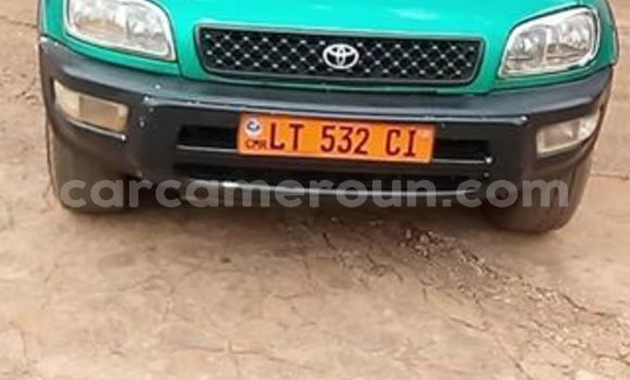 Acheter Occasion Voiture Toyota RAV4 Vert à Yaoundé, Central Cameroon Acheter Occasion Voiture Toyota RAV4 Vert à Yaoundé, Central Cameroon