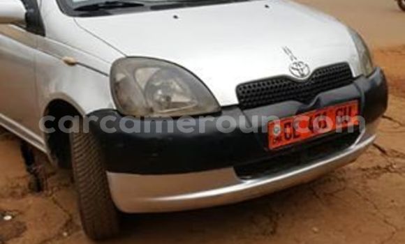 Acheter Occasion Voiture Toyota Yaris Gris à Yaoundé, Central Cameroon Acheter Occasion Voiture Toyota Yaris Gris à Yaoundé, Central Cameroon