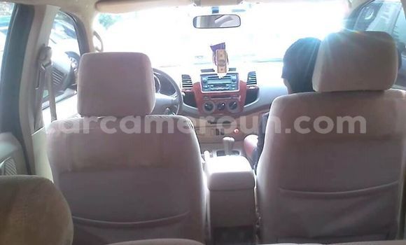 Sayi Na hannu Toyota Fortuner Black Mota in Yaounde a Babban Kamaru Sayi Na hannu Toyota Fortuner Black Mota in Yaounde a Babban Kamaru