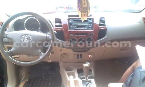 Sayi Na hannu Toyota Fortuner Black Mota in Yaounde a Babban Kamaru Sayi Na hannu Toyota Fortuner Black Mota in Yaounde a Babban Kamaru