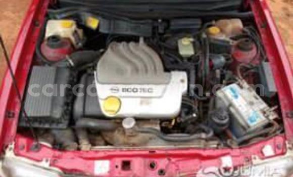 Sayi Na hannu Opel Astra Red Mota in Yaounde a Babban Kamaru Sayi Na hannu Opel Astra Red Mota in Yaounde a Babban Kamaru