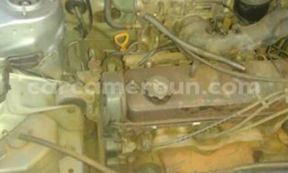 Sayi Na hannu Toyota Starlet Azurfa Mota in Yaounde a Babban Kamaru Sayi Na hannu Toyota Starlet Azurfa Mota in Yaounde a Babban Kamaru