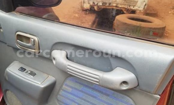 Acheter Occasion Voiture Toyota RAV4 Rouge à Yaoundé, Central Cameroon Acheter Occasion Voiture Toyota RAV4 Rouge à Yaoundé, Central Cameroon