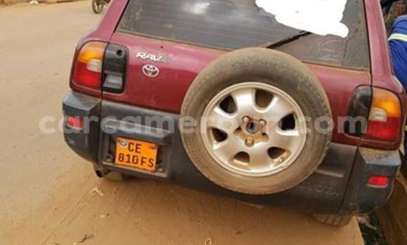 Acheter Occasion Voiture Toyota RAV4 Rouge à Yaoundé, Central Cameroon Acheter Occasion Voiture Toyota RAV4 Rouge à Yaoundé, Central Cameroon