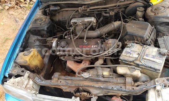 Acheter Occasion Voiture Toyota Corolla Bleu à Yaoundé, Central Cameroon Acheter Occasion Voiture Toyota Corolla Bleu à Yaoundé, Central Cameroon