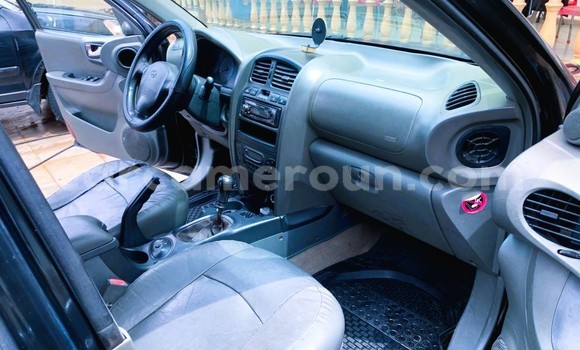 Acheter Occasion Voiture Hyundai Santa Fe Noir à Yaoundé, Central Cameroon Acheter Occasion Voiture Hyundai Santa Fe Noir à Yaoundé, Central Cameroon