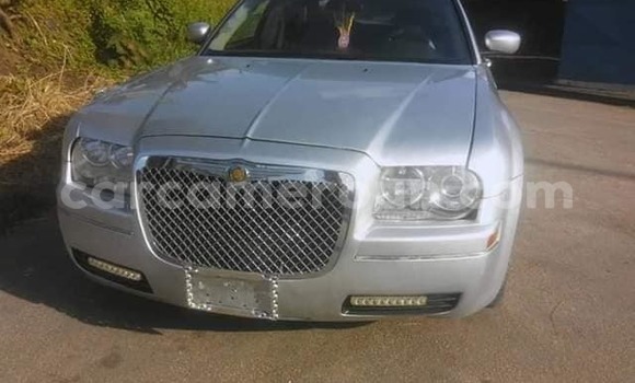 Acheter Occasion Voiture Chrysler 300 Gris à Yaoundé, Central Cameroon Acheter Occasion Voiture Chrysler 300 Gris à Yaoundé, Central Cameroon