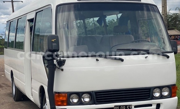 Acheter Occasion Voiture Toyota Coaster Blanc à Douala, Littoral Cameroon Acheter Occasion Voiture Toyota Coaster Blanc à Douala, Littoral Cameroon