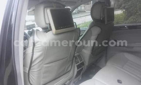 Acheter Occasion Voiture Mercedes‒Benz ML–Class Noir à Yaoundé, Central Cameroon Acheter Occasion Voiture Mercedes‒Benz ML–Class Noir à Yaoundé, Central Cameroon