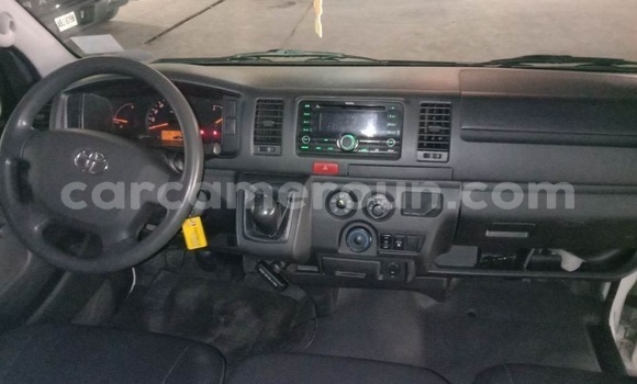 Acheter Occasion Voiture Toyota Hiace Blanc à Douala, Littoral Cameroon Acheter Occasion Voiture Toyota Hiace Blanc à Douala, Littoral Cameroon
