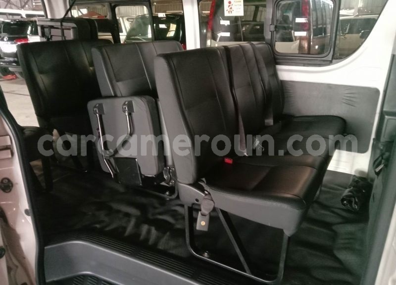Big with watermark toyota hiace littoral cameroon douala 21353