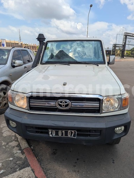 Big with watermark toyota land cruiser central cameroon yaounde 21381