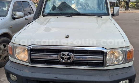 Acheter Occasion Voiture Toyota Land Cruiser Marron à Yaoundé, Central Cameroon