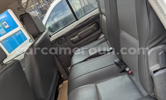 Acheter Occasion Voiture Toyota Land Cruiser Marron à Yaoundé, Central Cameroon Acheter Occasion Voiture Toyota Land Cruiser Marron à Yaoundé, Central Cameroon