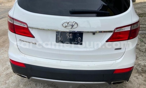 Acheter Import Voiture Hyundai Santa Fe Blanc à Douala, Littoral Cameroon Acheter Import Voiture Hyundai Santa Fe Blanc à Douala, Littoral Cameroon